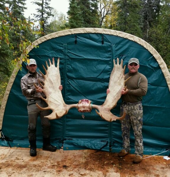 Wide Hunting Tent Blind Moose